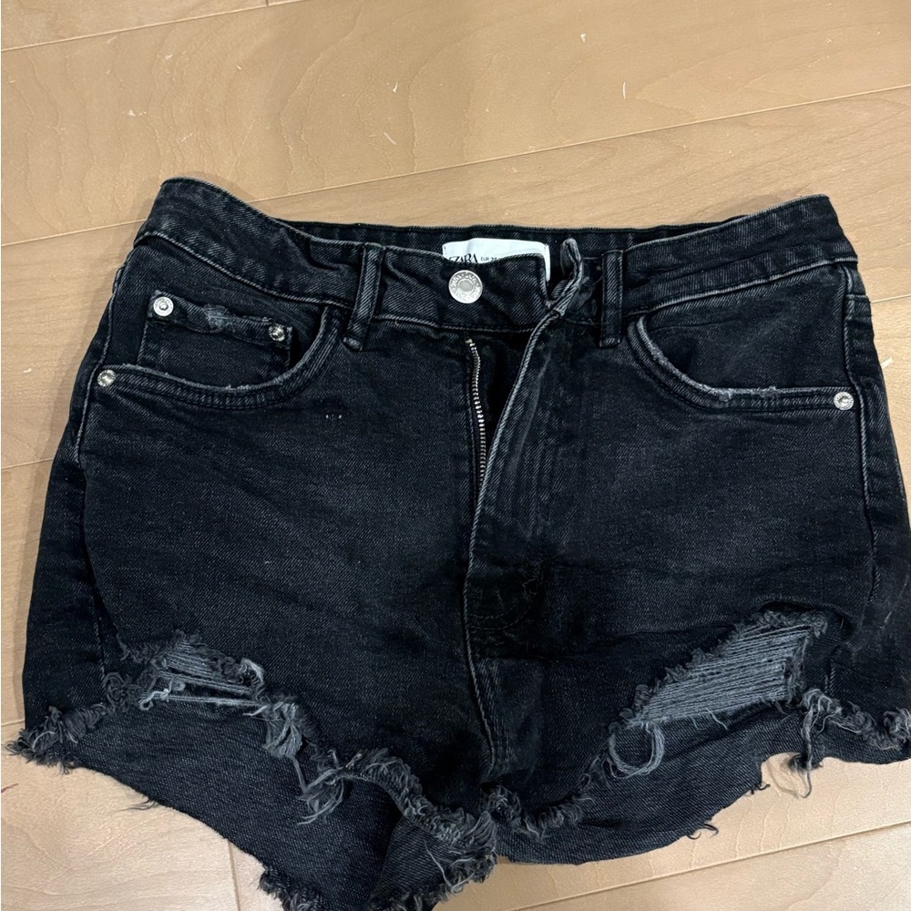 Zara Black Distressed Jean Short Shorts